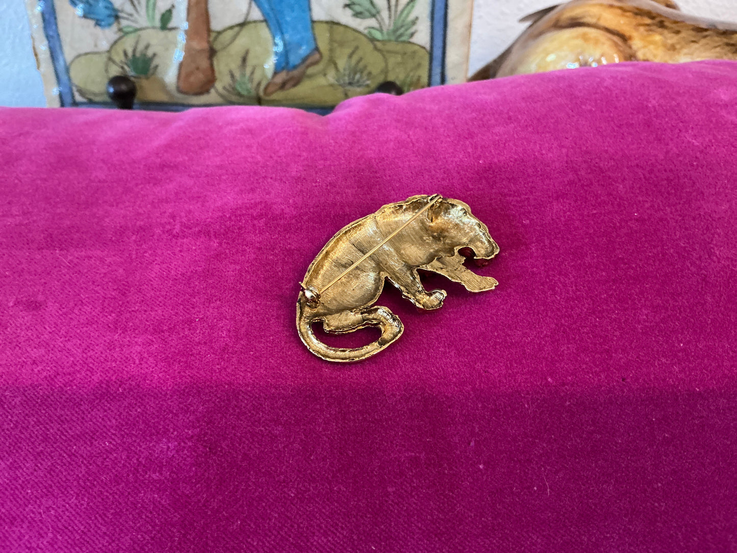 Vintage Lion Brooch with Rhinestones