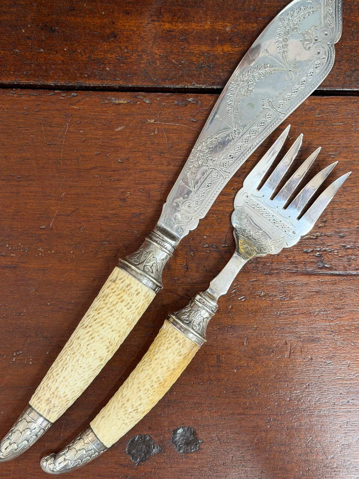 Victorian 1883-1891 Fish Set, English Antlers/Horn