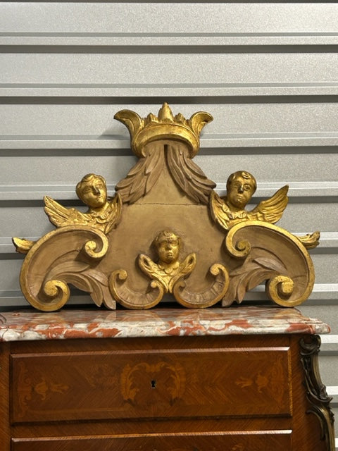 Italian Architectual Parcel Gilt Puti Mask Crest
