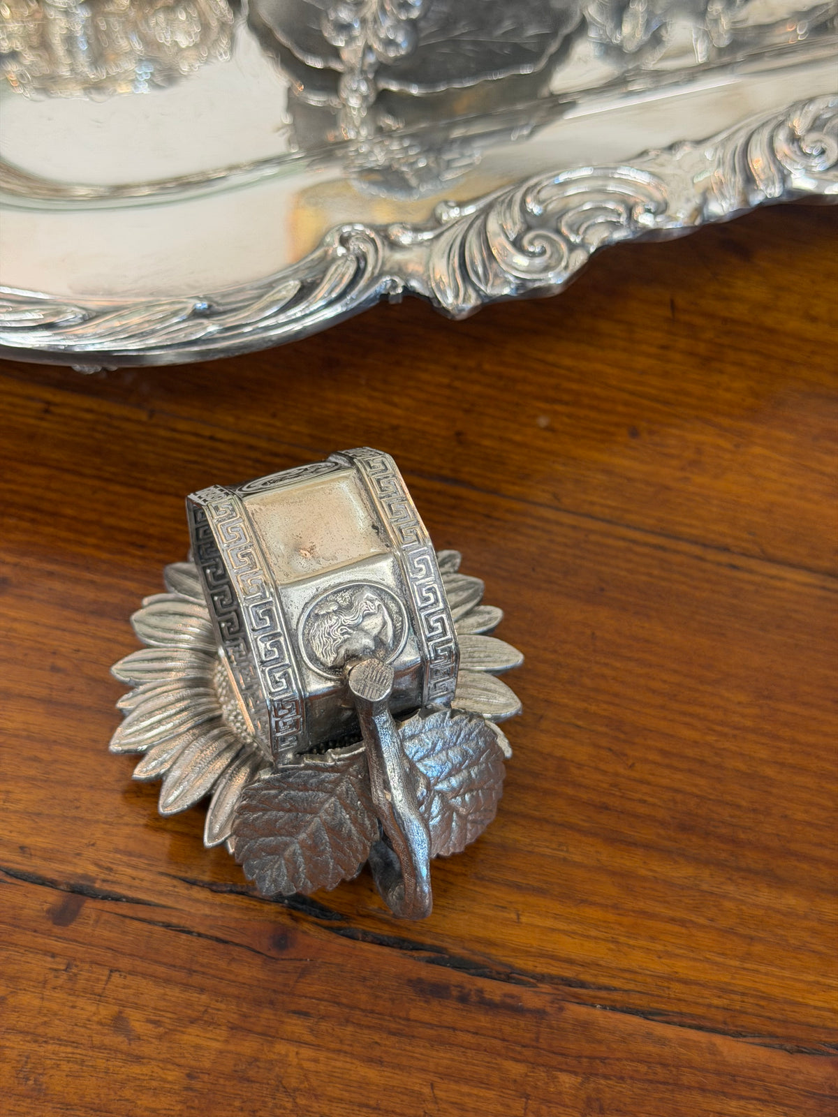 Antique Victorian Silverplate Napkin Ring | Leaf Stem