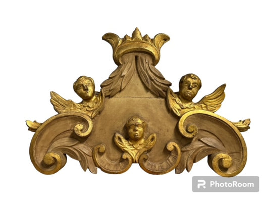Italian Architectual Parcel Gilt Puti Mask Crest